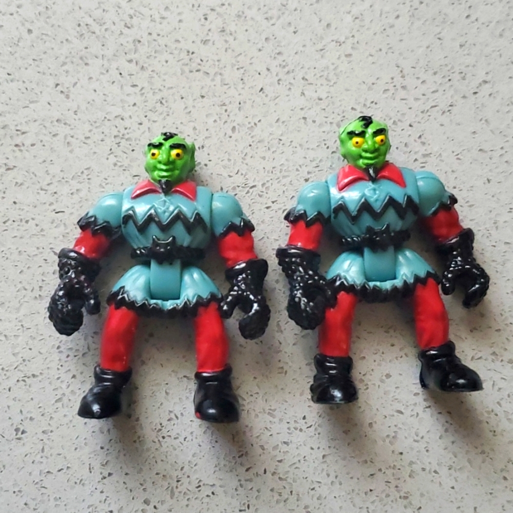 Vintage 2001 Fisher-Price Goblin's Dungeon Goblin Green Face 2" Tall Toy Figure